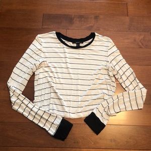 Forever 21 cropped l/s tee.